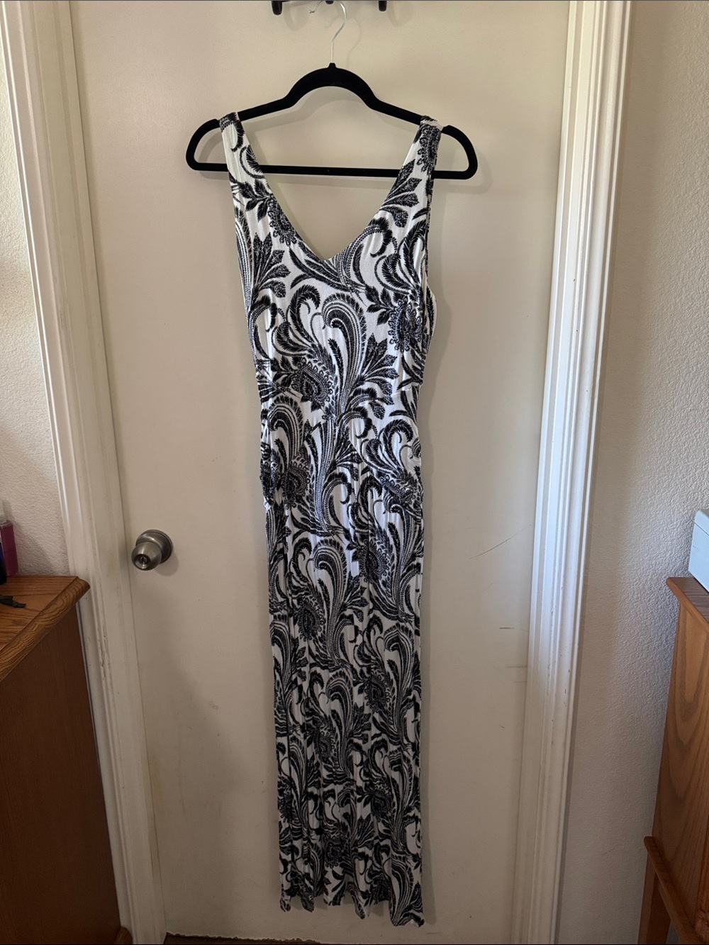 INC International Concepts Black and White Paisley-Print Maxi Dress